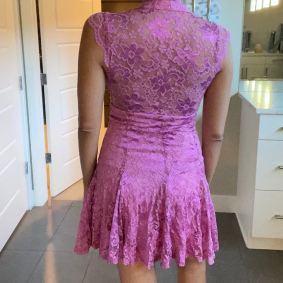 Lilac Pink Lace Mini Dress - Picture 4 of 4